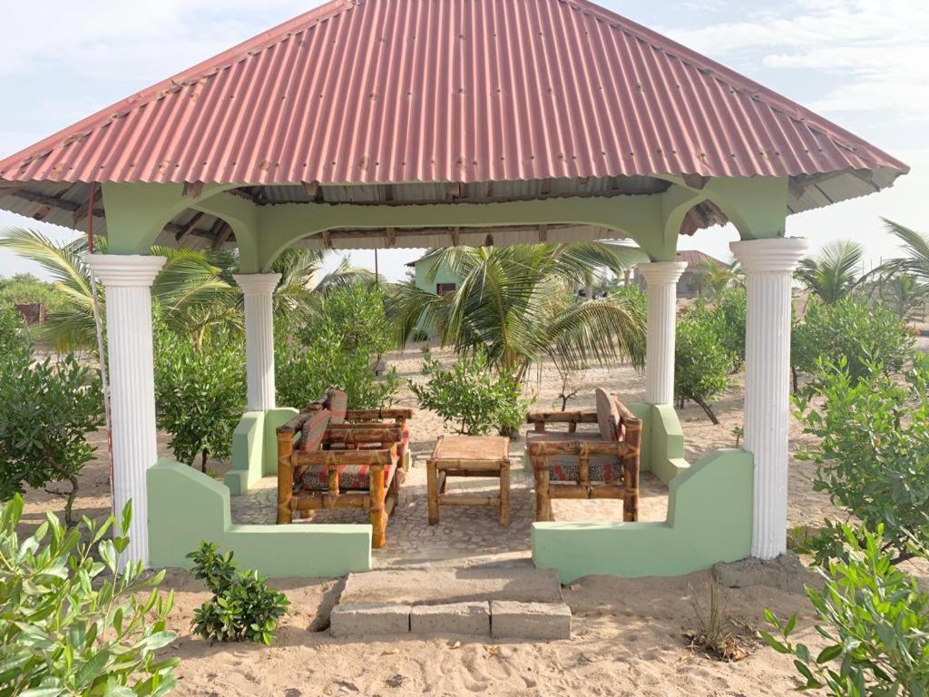 Bosofet Beach And Creek Lodge Sanyang Экстерьер фото