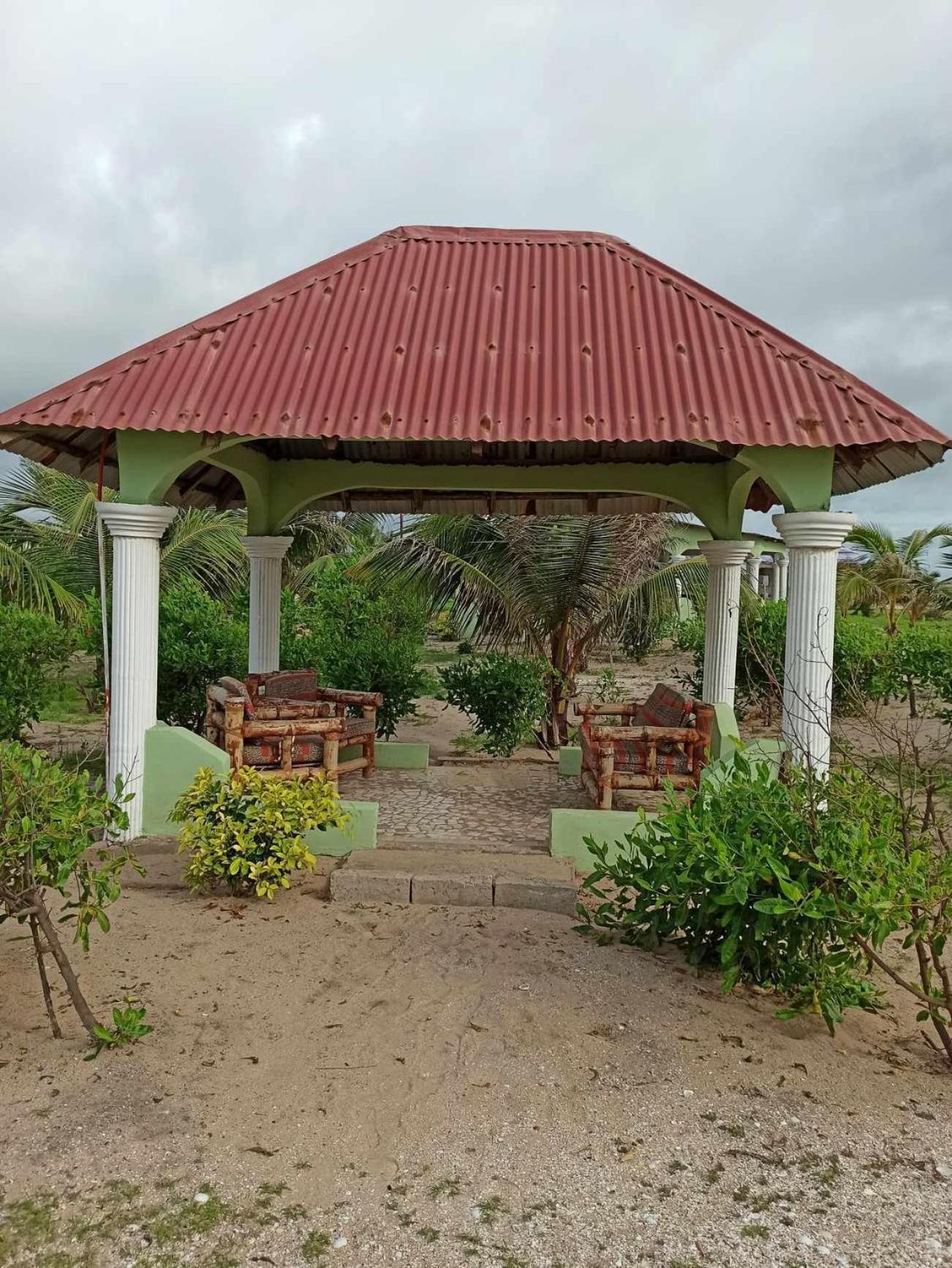 Bosofet Beach And Creek Lodge Sanyang Экстерьер фото